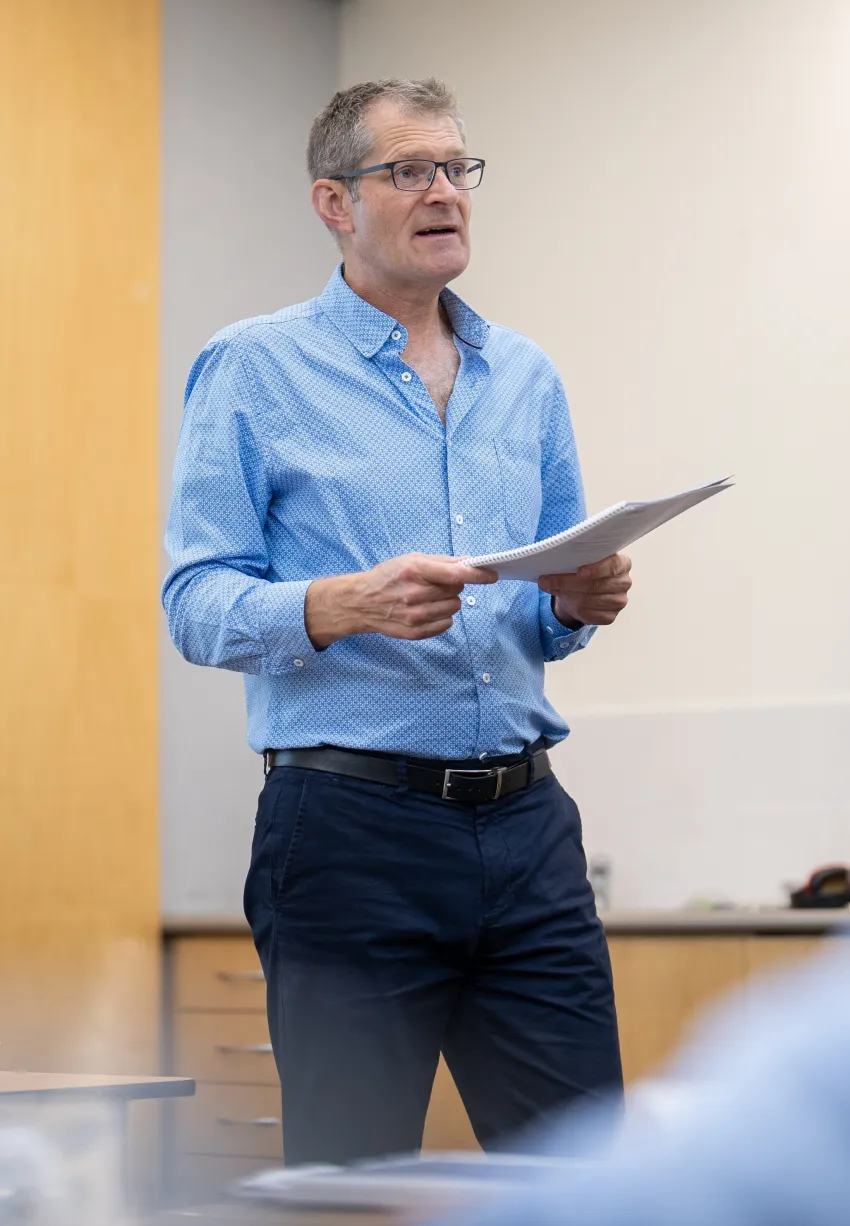 Glenn Johnson teaching a class